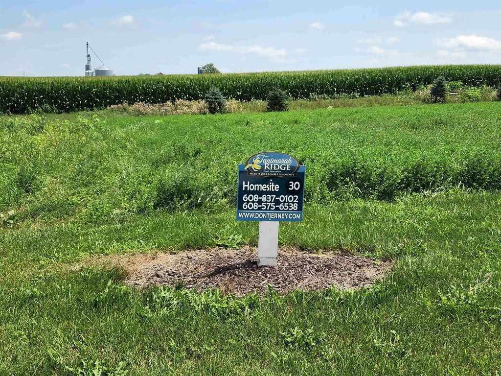 819 Capitol Drive, Dane, WI 53529