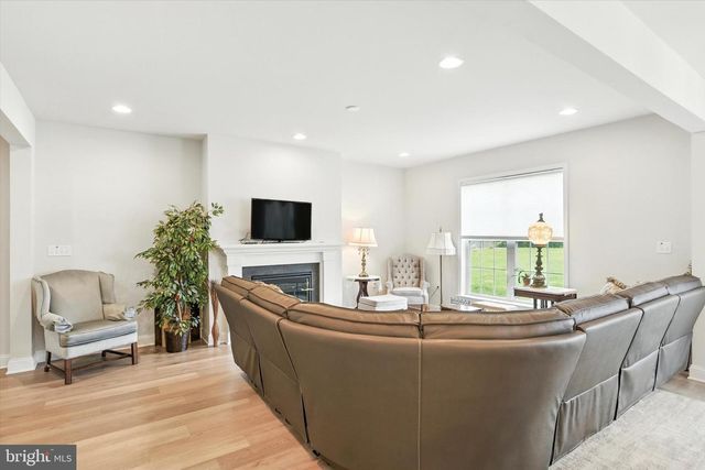 151 MOOREFIELD STREET, Mechanicsburg, PA 17055