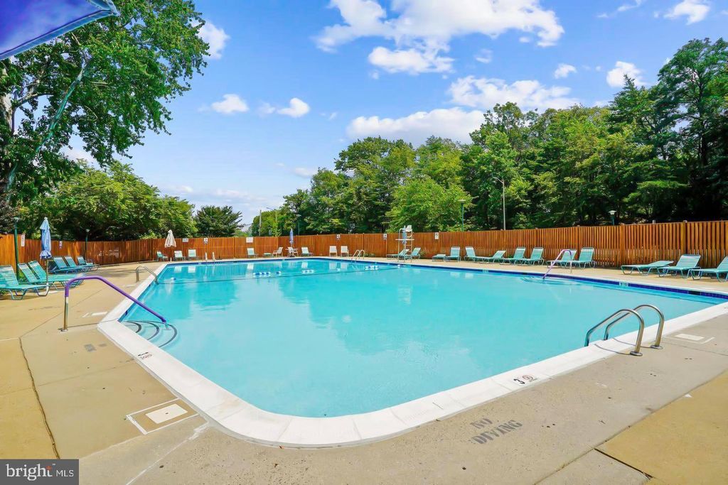 2500 N VAN DORN ST #316, Alexandria, VA 22302