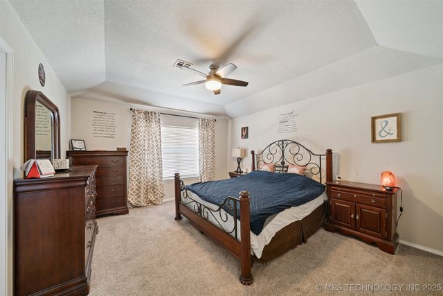 4209 S Chestnut Court, Broken Arrow, OK 74011