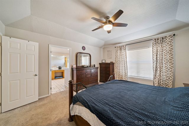 4209 S Chestnut Court, Broken Arrow, OK 74011