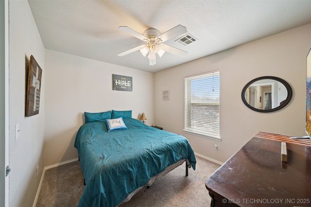 4209 S Chestnut Court, Broken Arrow, OK 74011