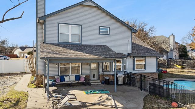 4209 S Chestnut Court, Broken Arrow, OK 74011