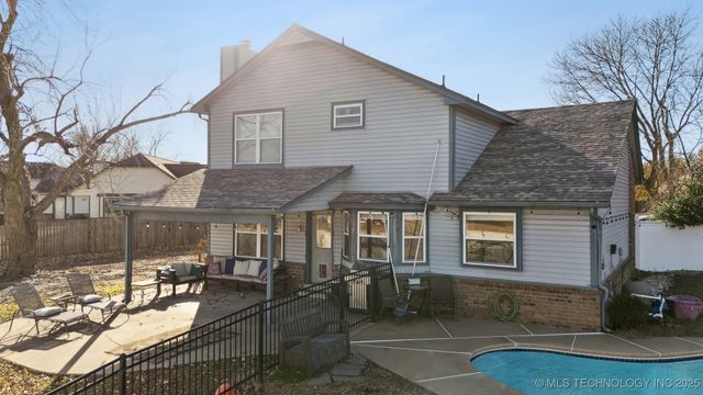 4209 S Chestnut Court, Broken Arrow, OK 74011