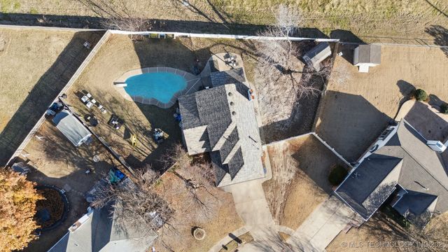 4209 S Chestnut Court, Broken Arrow, OK 74011