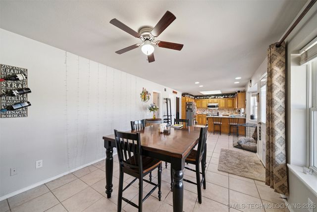 4209 S Chestnut Court, Broken Arrow, OK 74011