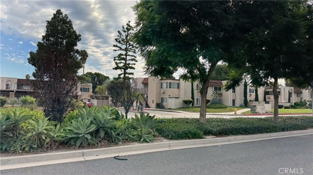 212 S Kraemer 2208, Placentia, CA 92870