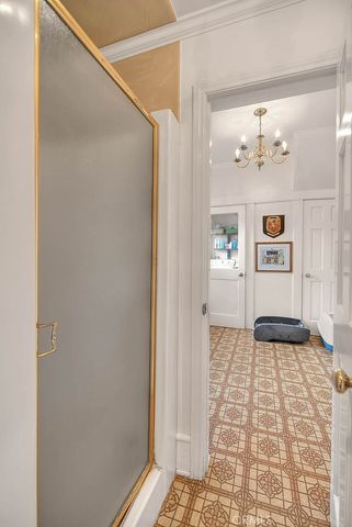 477 W Center, Covina, CA 91723