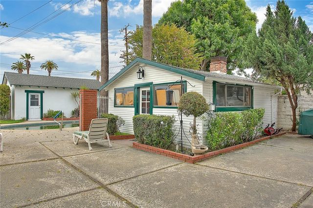 477 W Center, Covina, CA 91723