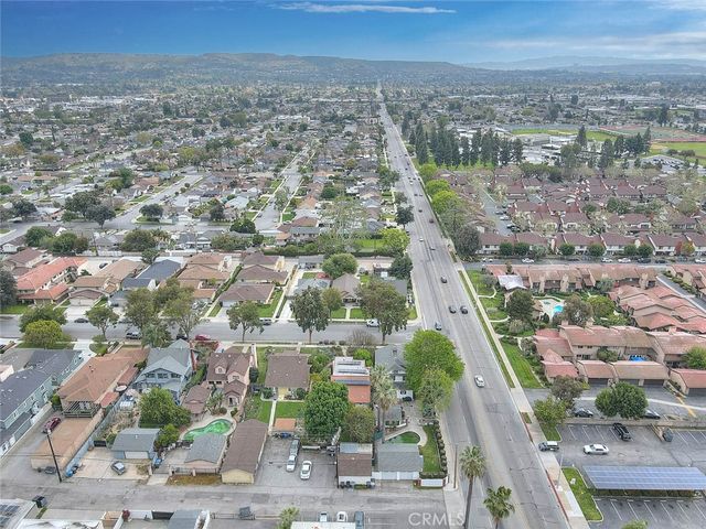 477 W Center, Covina, CA 91723