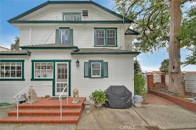 477 W Center, Covina, CA 91723