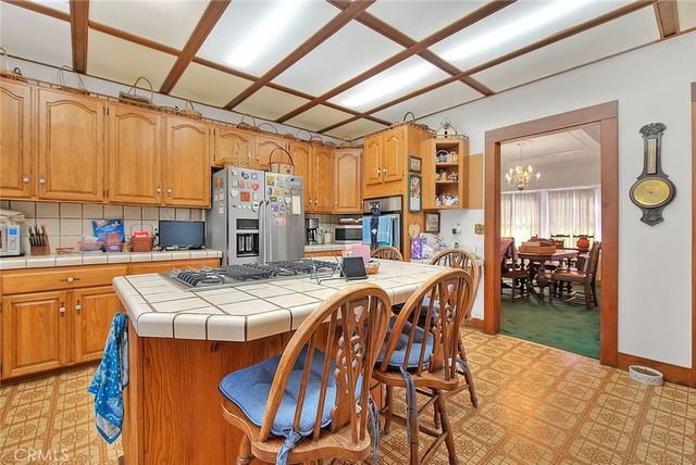 477 W Center, Covina, CA 91723