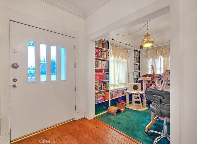 477 W Center, Covina, CA 91723