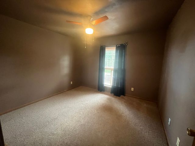 965 Amberwood Place, Mchenry, IL 60050