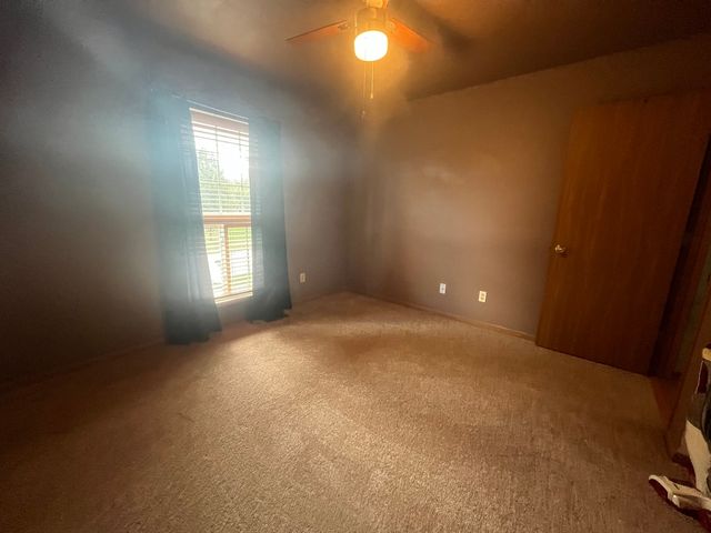 965 Amberwood Place, Mchenry, IL 60050