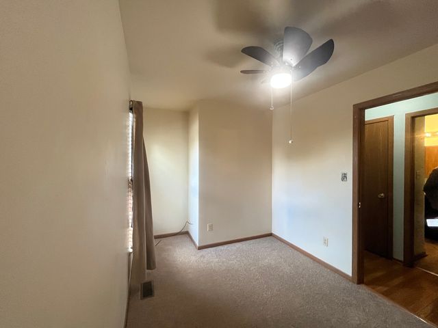 965 Amberwood Place, Mchenry, IL 60050