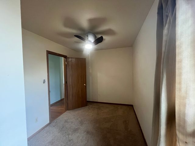 965 Amberwood Place, Mchenry, IL 60050