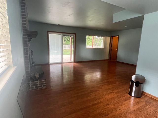 965 Amberwood Place, Mchenry, IL 60050