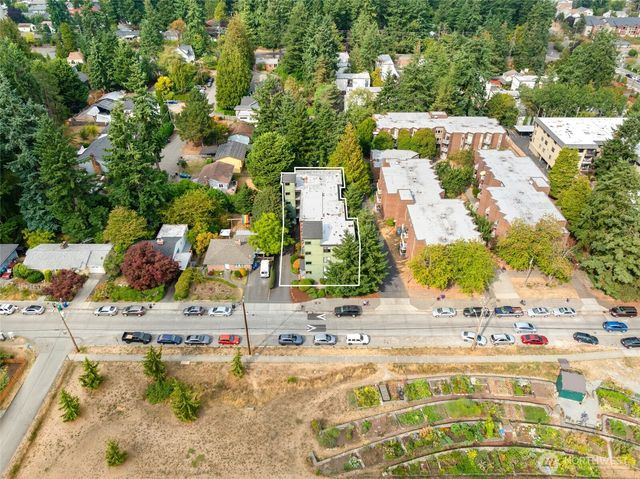 712 N 143rd Street, Seattle, WA 98133