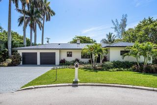 35 Anna Street, Ocean Ridge, FL 33435