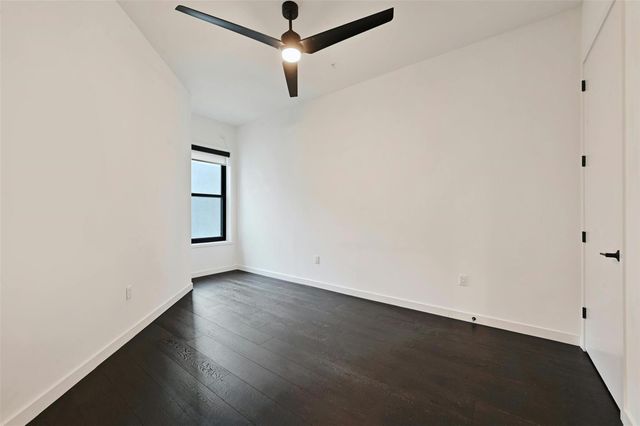 800 Embassy DR 411, Austin, TX 78702