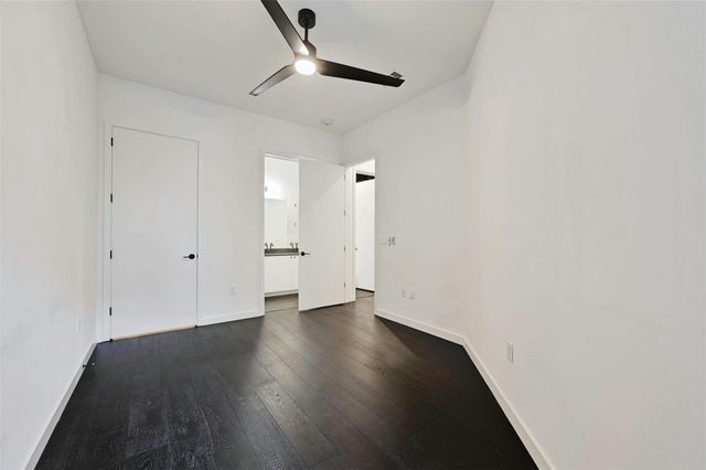 800 Embassy DR 411, Austin, TX 78702