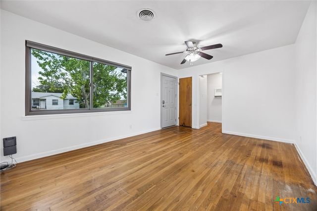 907 Jefferis Avenue, Killeen, TX 76543