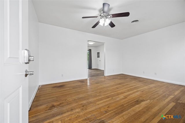 907 Jefferis Avenue, Killeen, TX 76543