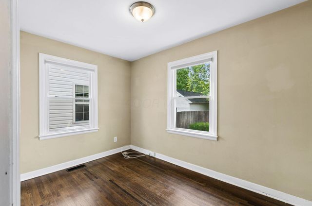 557 E Royal Forest Boulevard, Columbus, OH 43214