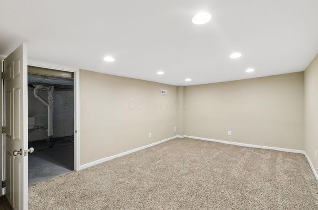 557 E Royal Forest Boulevard, Columbus, OH 43214