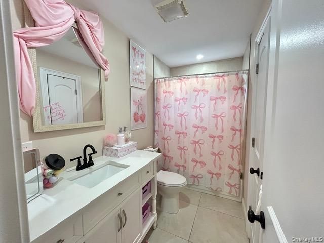 32 Morris Avenue, Patchogue, NY 11772