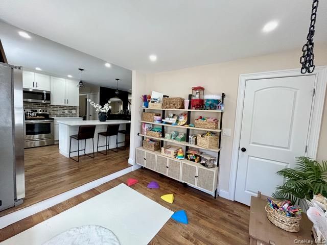 32 Morris Avenue, Patchogue, NY 11772