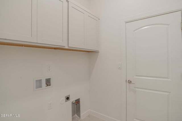 13893 Sky Harbor Avenue, El Paso, TX 79928