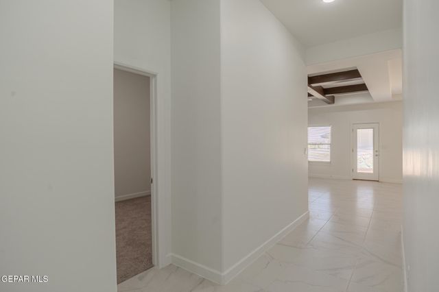 13893 Sky Harbor Avenue, El Paso, TX 79928