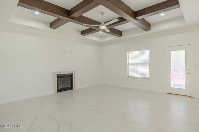 13893 Sky Harbor Avenue, El Paso, TX 79928
