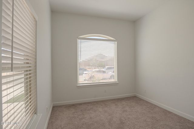 13893 Sky Harbor Avenue, El Paso, TX 79928