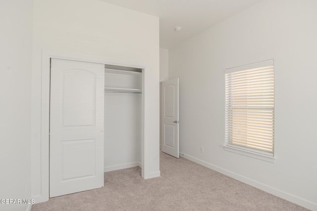 13893 Sky Harbor Avenue, El Paso, TX 79928