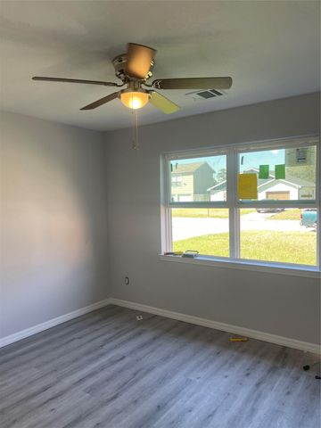 8710 Valley Flag, Houston, TX 77078
