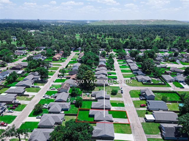8710 Valley Flag, Houston, TX 77078