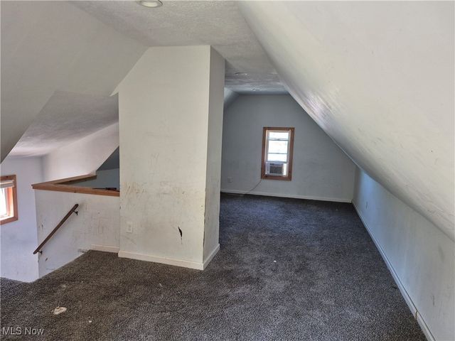 747 W River Road N, Elyria, OH 44035