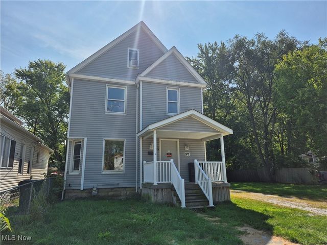 747 W River Road N, Elyria, OH 44035