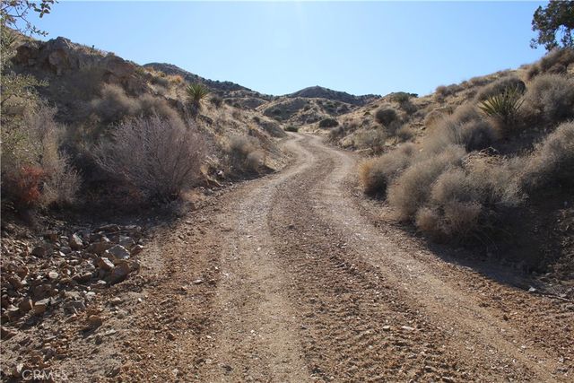 56335 Eagles Nest Road, Yucca Valley, CA 92284