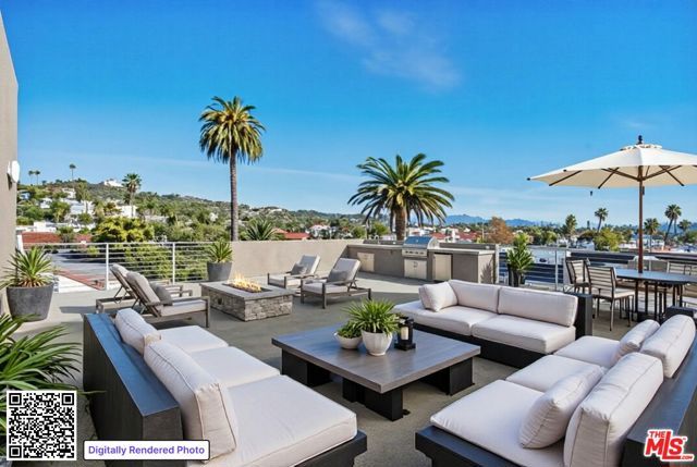 1717 Winona Boulevard 204, Los Angeles, CA 90027