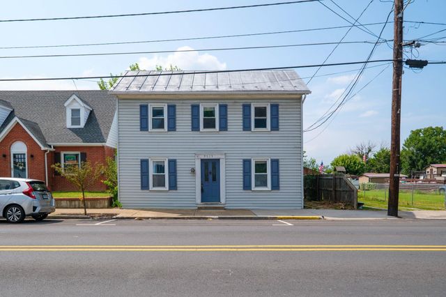 9525 S CONGRESS ST, New Market, VA 22844