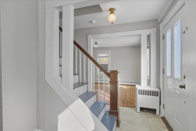 9525 S CONGRESS ST, New Market, VA 22844