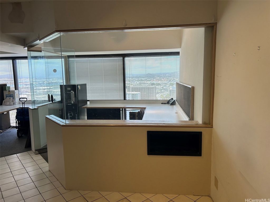 1188 Bishop Street 2810 & 2811, Honolulu, HI 96813