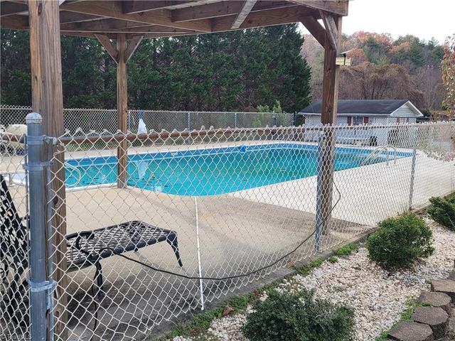 1351 Mckinney Road, Mount Airy, NC 27030