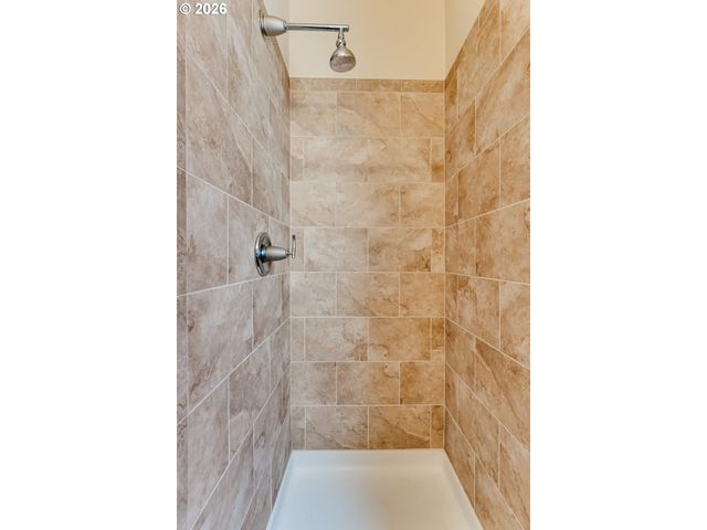 1485 PERDUE Loop, Eugene, OR 97401