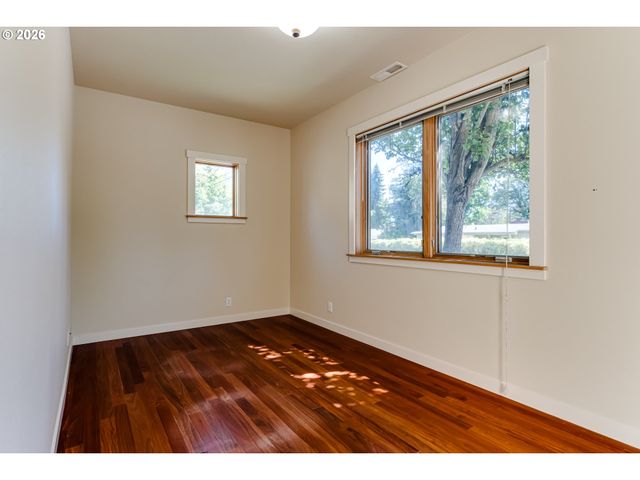 1485 PERDUE Loop, Eugene, OR 97401