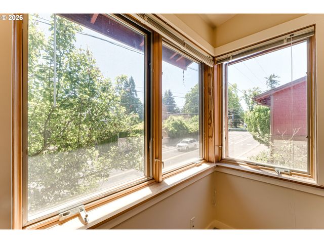 1485 PERDUE Loop, Eugene, OR 97401